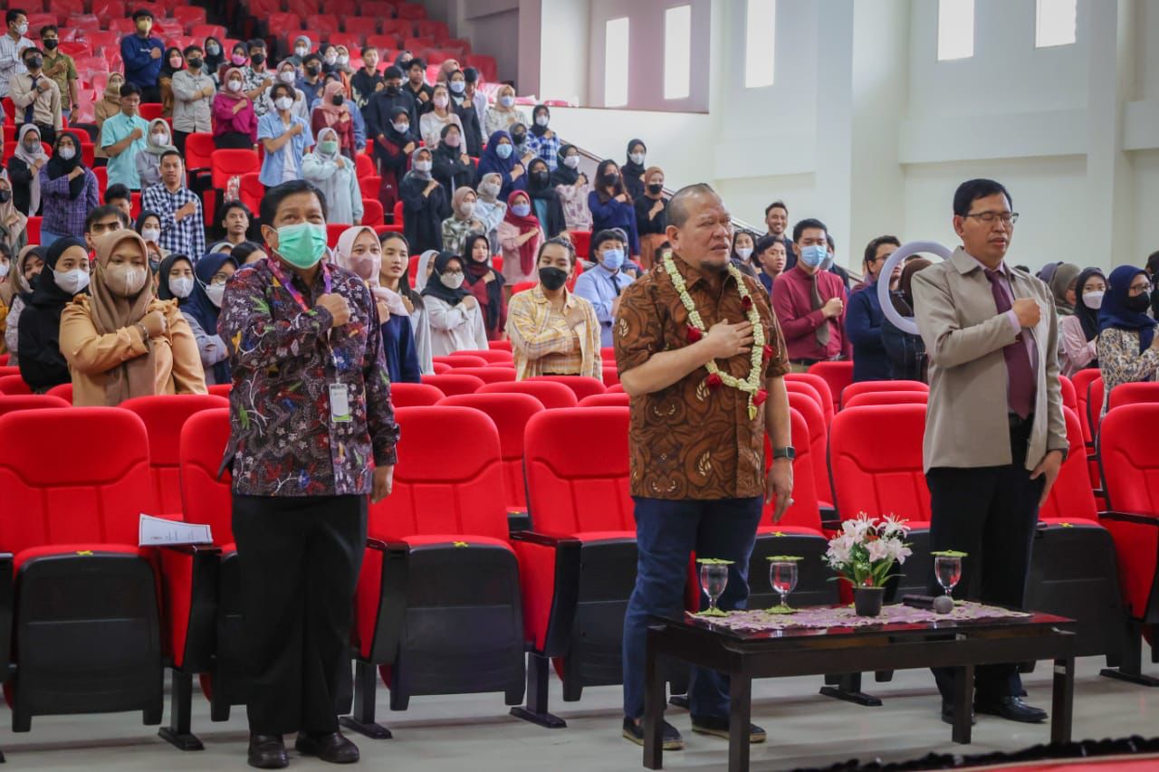 Mencetak Pionir Digital: Fakultas Teknik UHW Perbanas Integrasikan Teknologi dan Bisnis untuk Keunggulan Kompetitif Lulusan